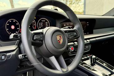 Porsche 911 Carrera GTS — photo 40