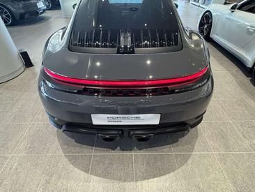 Porsche 911 Carrera GTS — photo 5