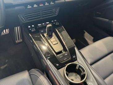 Porsche 911 Carrera GTS — photo 9