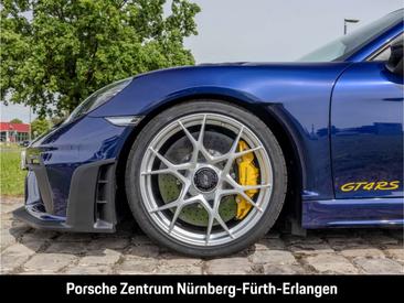 Porsche 718 Cayman GT4 RS — photo 13