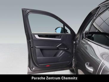 Porsche Cayenne E-Hybrid — photo 10