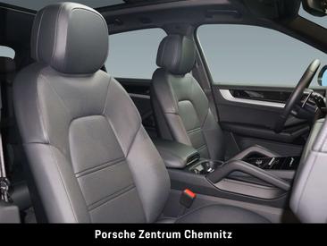 Porsche Cayenne E-Hybrid — photo 22