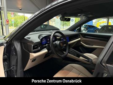 Porsche Macan I Electric — photo 16