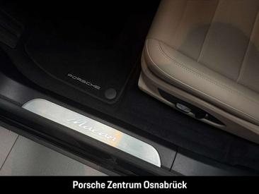 Porsche Macan I Electric — photo 36