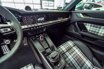 Porsche 911 Turbo S — photo 37