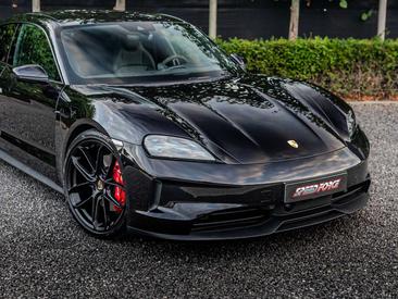 Porsche Taycan — photo 12