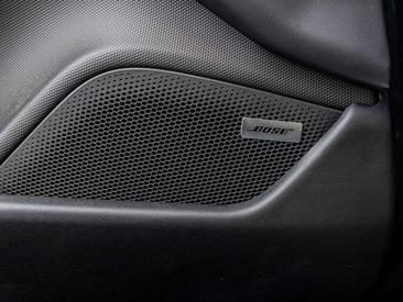 Porsche Taycan — photo 24