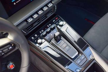 Porsche 911 Targa Targa 4 GTS — photo 11