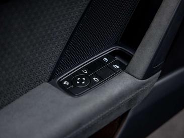 Porsche 911 Targa Targa 4 GTS — photo 41