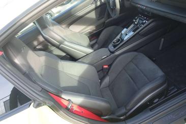 Porsche 911 Carrera GTS — photo 7