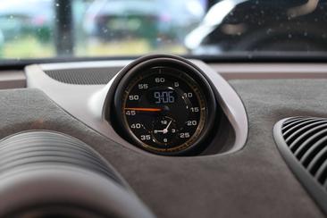 Porsche 718 Cayman GT4 RS — photo 20