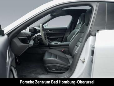 Porsche Taycan — photo 10