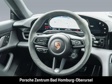 Porsche Taycan — photo 13