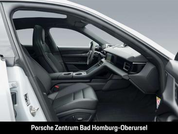 Porsche Taycan — photo 15
