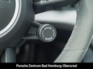 Porsche Taycan — photo 27