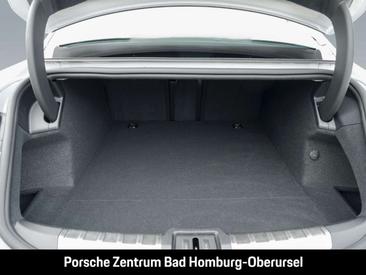 Porsche Taycan — photo 31