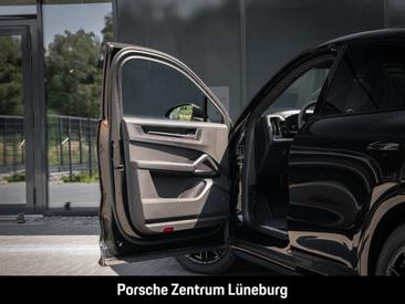 Porsche Cayenne S E-Hybrid — photo 24