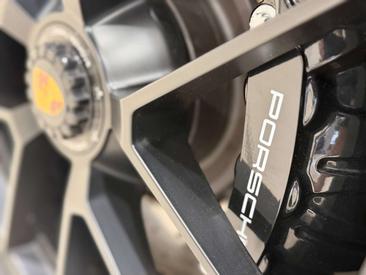 Porsche 911 Carrera GTS — photo 8