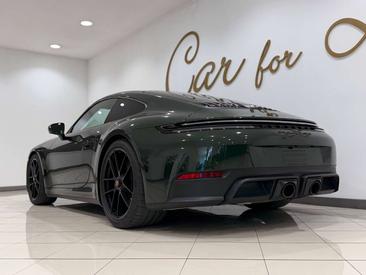 Porsche 911 Carrera GTS — photo 13