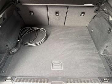 Porsche Macan I Electric — photo 46