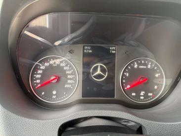 Mercedes Sprinter Van 316 D — photo 12
