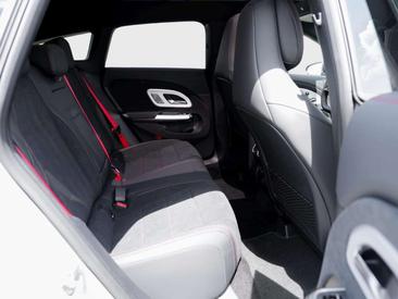 Mercedes CLA Berline 200 — photo 11