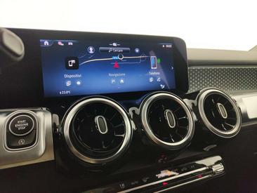 Mercedes GLB 180 D — photo 13