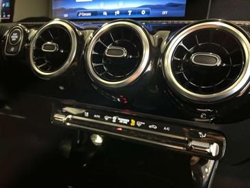 Mercedes CLA Berline 180 D — photo 14