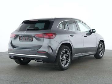 Mercedes GLA 180 — photo 2