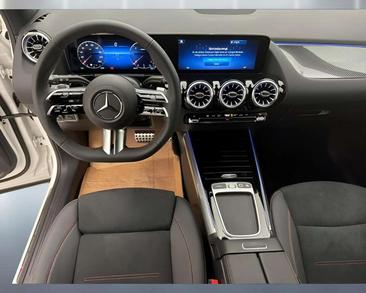 Mercedes GLA 200d — photo 10