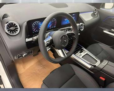 Mercedes GLA 200d — photo 12