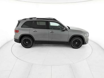 Mercedes GLB 200d — photo 8