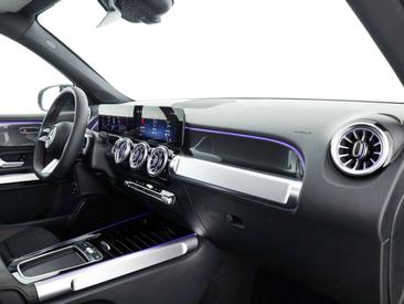 Mercedes GLB 200d — photo 10