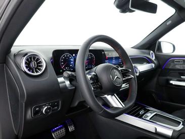 Mercedes GLB 200d — photo 11