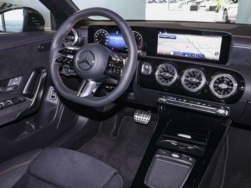 Mercedes CLA Berline 200 — photo 6