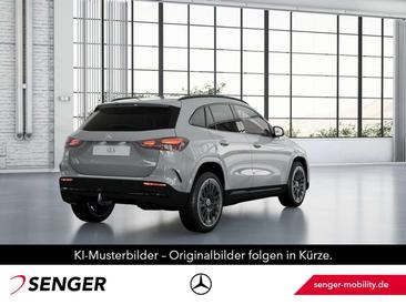 Mercedes GLA 200 — photo 3