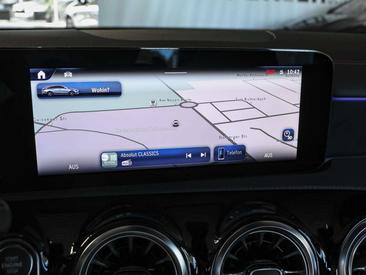 Mercedes CLA Berline 200 — photo 12