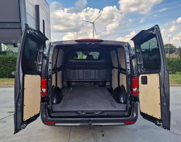 Mercedes Vito Van 114 D — photo 15