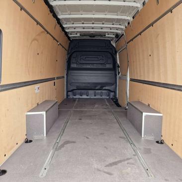 Mercedes Sprinter Van 316 D — photo 16