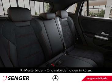 Mercedes GLA 200 — photo 9