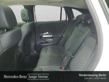 Mercedes GLA 180 — photo 9