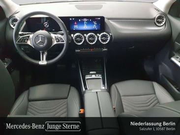 Mercedes GLA 180 — photo 10