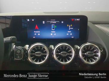 Mercedes GLA 180 — photo 13