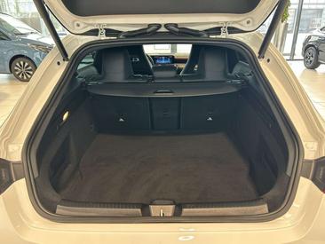 Mercedes CLA Berline 250 E — photo 14