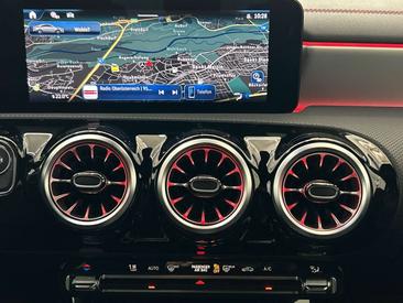 Mercedes CLA Berline 200 — photo 8