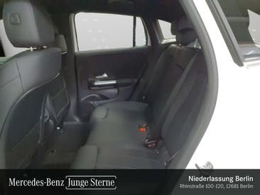 Mercedes EQA 250 — photo 10