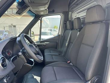 Mercedes Sprinter Van 316 D — photo 8
