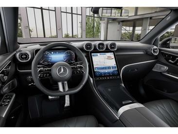 Mercedes GLC 400 E — photo 6