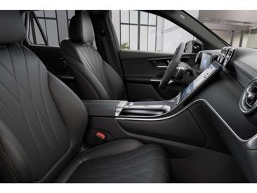 Mercedes GLC 400 E — photo 7