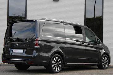 Mercedes EQV Van 300 Long — photo 9